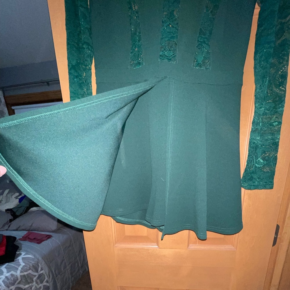 Dress - Picture 2 of 4